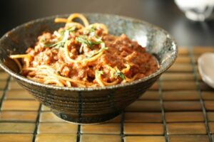spaghetti-bolognese-618x412